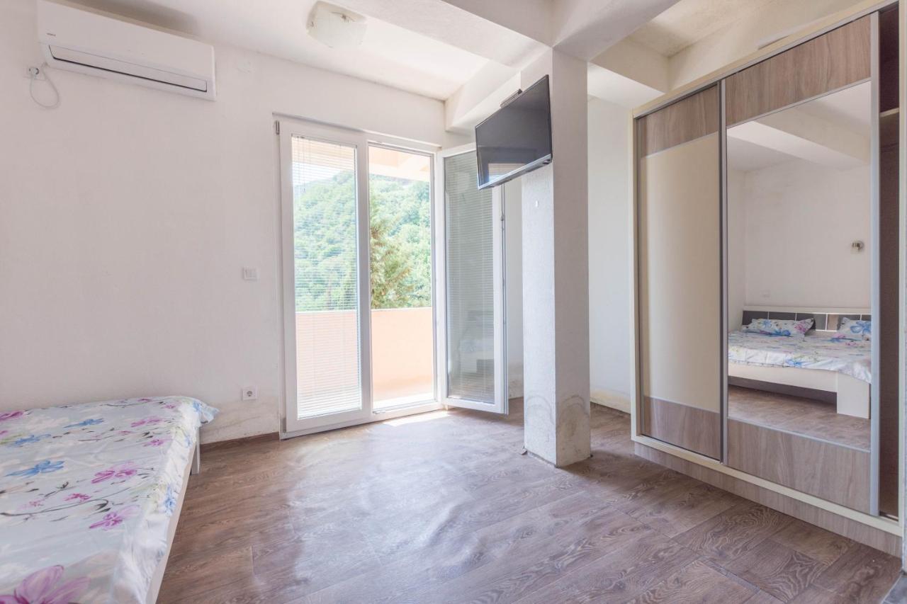 Apartments Elena Budva Ngoại thất bức ảnh
