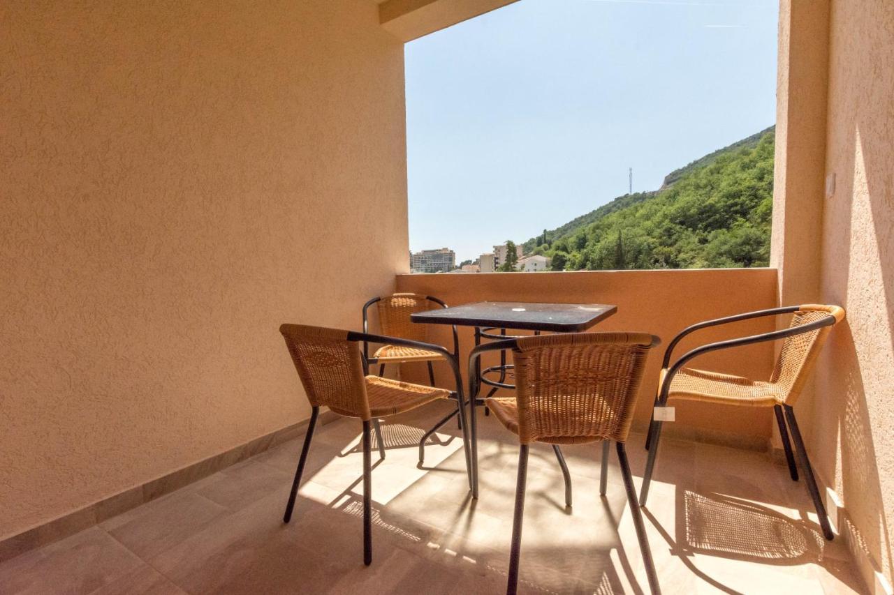 Apartments Elena Budva Ngoại thất bức ảnh